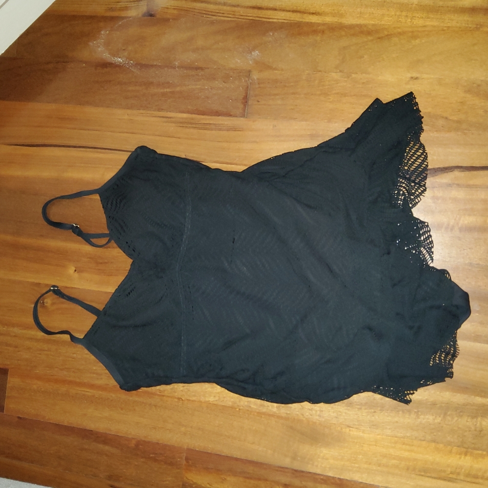 Women's black swimsuit size large